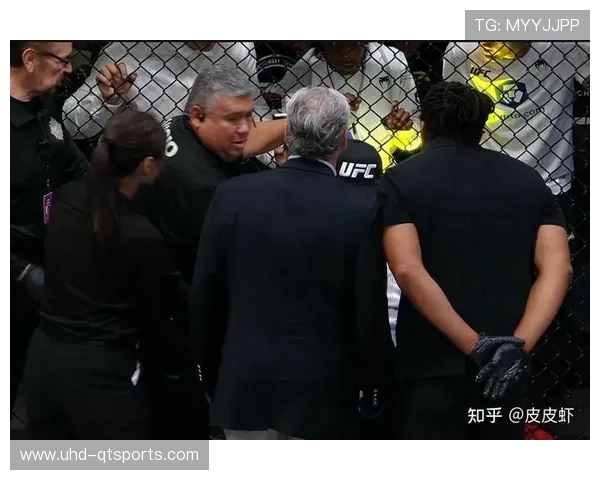 UFC常规操作:激烈对决后出于预防考量,安排选手入院检查 UFC常规操作:激烈对决后出于预防考量,安排选手入院检查